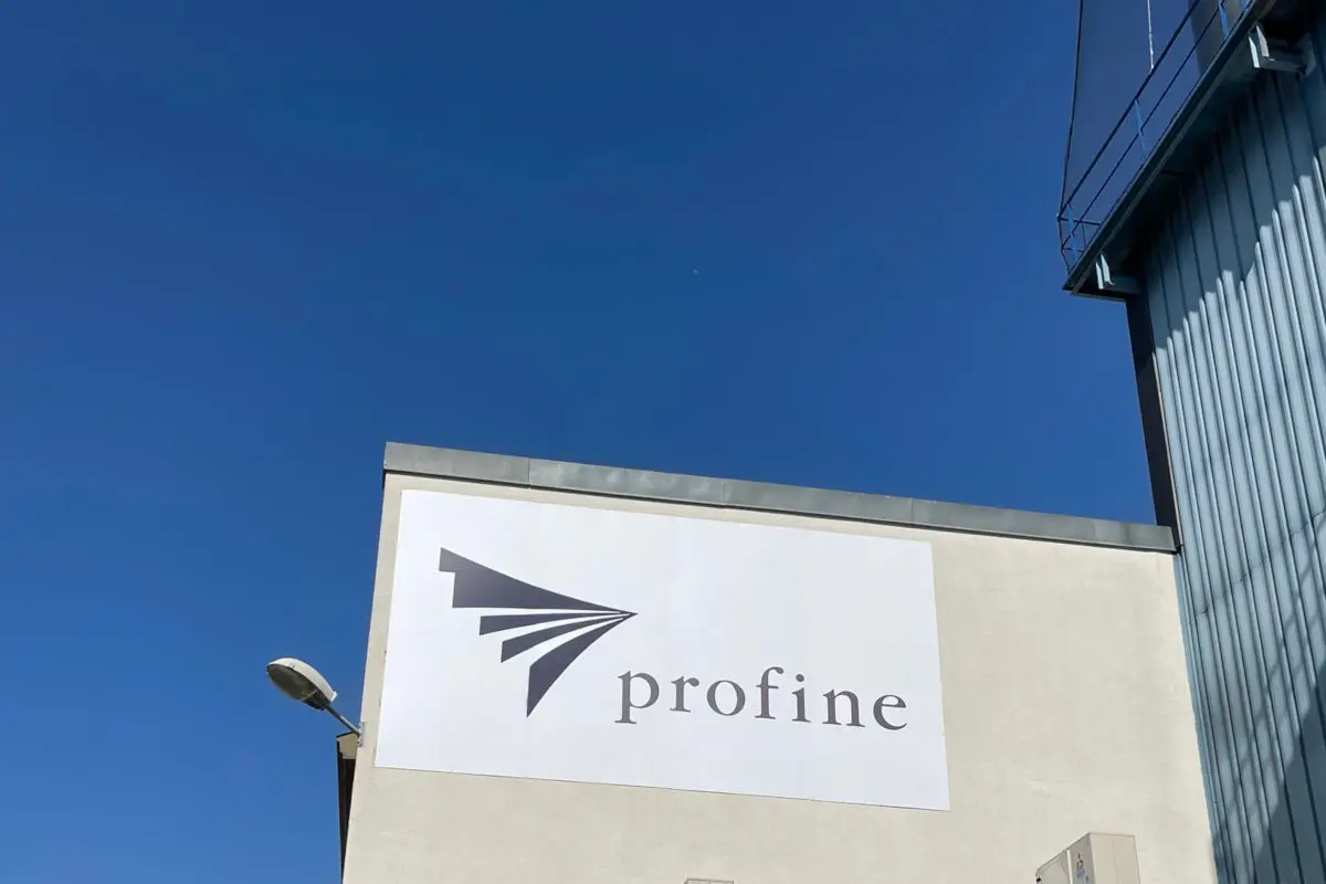 Logo de profine France, spécialiste du PVC