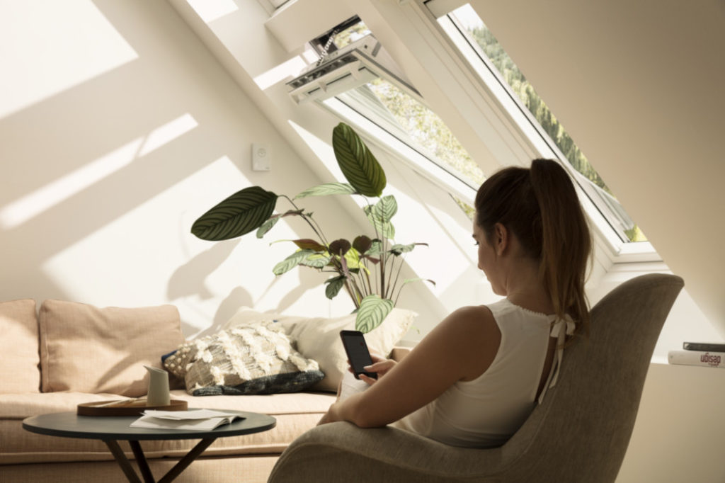 Velux : fenêtre de toit à rotation